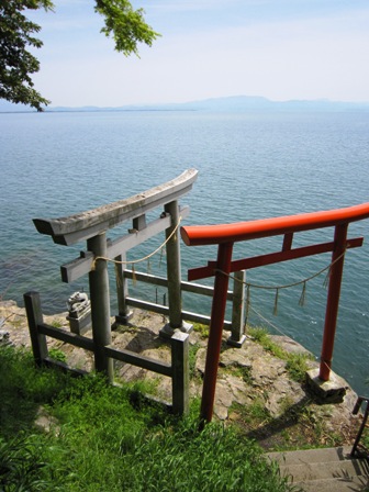 竹生島神社