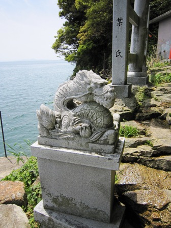 竹生島神社