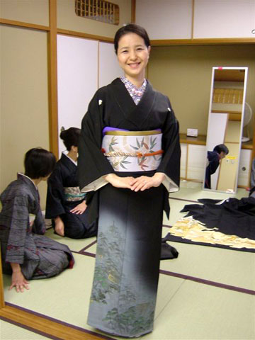 刺繍半襟と半幅帯二本結び