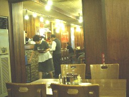 制服がなかなか萌えるね