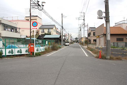 湖北駅北口通り