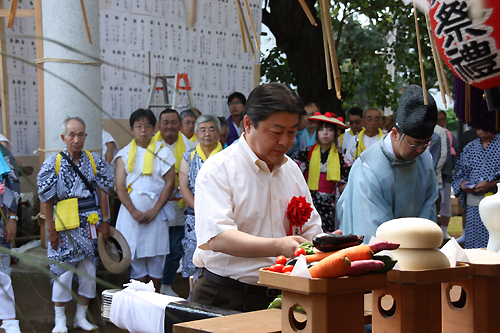 0.八坂神社祭礼12神事市長.jpg