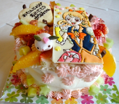 プリキュアのイラストケーキ 紙ひこうき