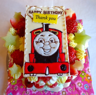 機関車トーマスの仲間 ジェームスのイラストケーキ 紙ひこうき