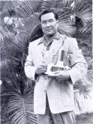 1952ハワイで.jpg