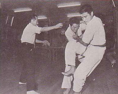 現代カラテマガジン1972_11_3.jpg
