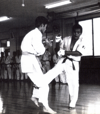 芦原英幸指導.jpg