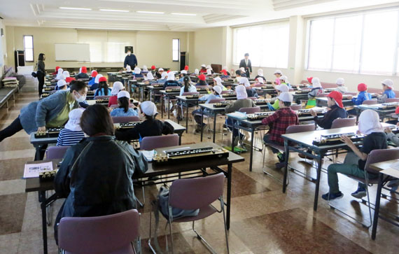 赤穂南小学校3年生会社見学H30