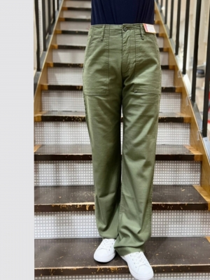 m53. チノパンツ　ホワイト　ワークパンツ