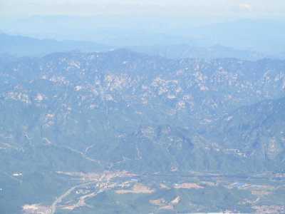 2013年7月、北京周辺の山並