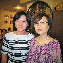 陽二蓮さん(右)と