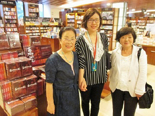 台北で、坂東弘美さんら