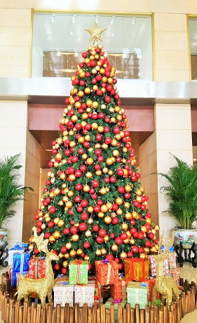 北京飯店のクリスマスツリー