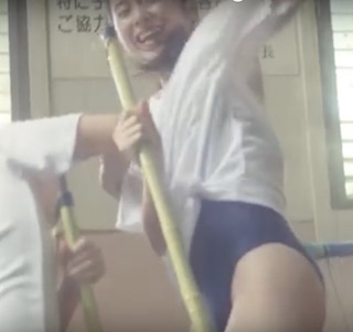 堀田真由のスクール水着