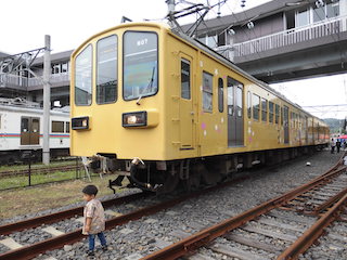 鉄道が好きな子供