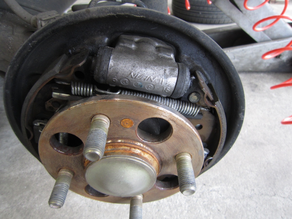 茨城県,那珂市,レッカー,ロードサービス,24時間,365日,年中無休,修理,預かり,代車無料迅速,対応