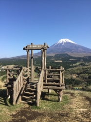 愛鷹山、十里木高原展望台☆18-4-28