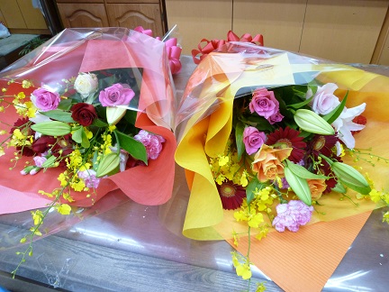 ご退職用花束 須坂市 花のミヤザキ 花彩色 はないろいろ