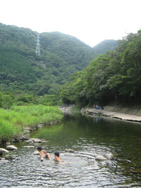 川