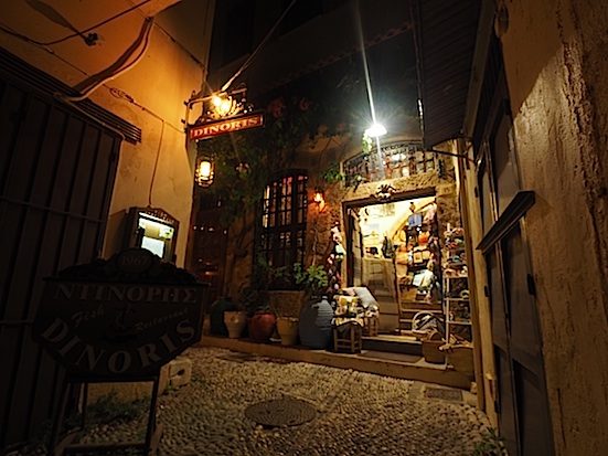 P7041351-w.jpg