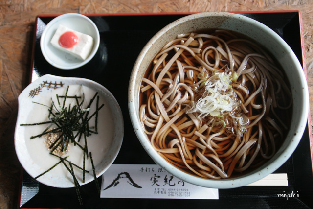 �����С�