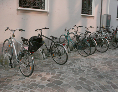 イタリア 自転車止め