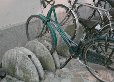 イタリア 自転車止め