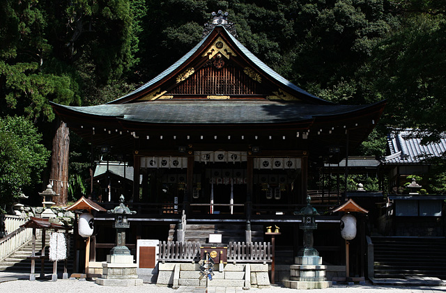 日牟禮八幡宮拝殿 日牟禮八幡宮拝殿