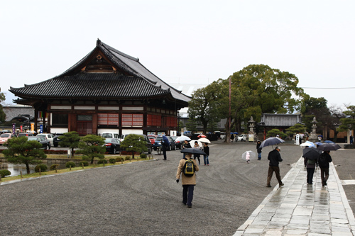 東寺の境内 東寺の境内