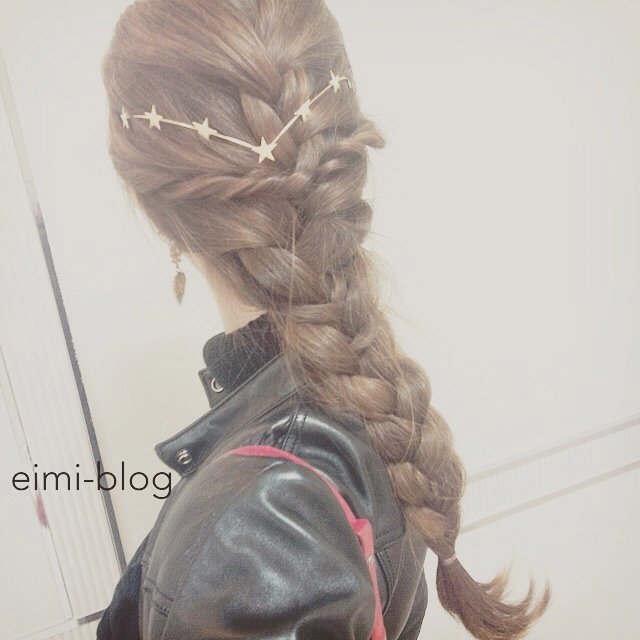 バックカチューシャ 編み込み ヘアアレンジ