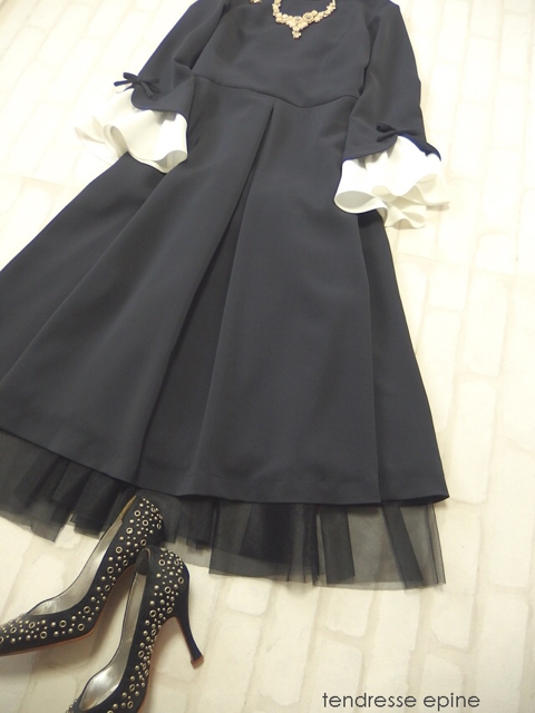 大人ガーリーファッション お呼ばれ服 結婚式や二次会などパーティーワンピースドレス