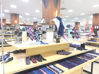 1階紳士雑貨売場☆新しいネクタイのブランドが入荷しました☆EPOCA 