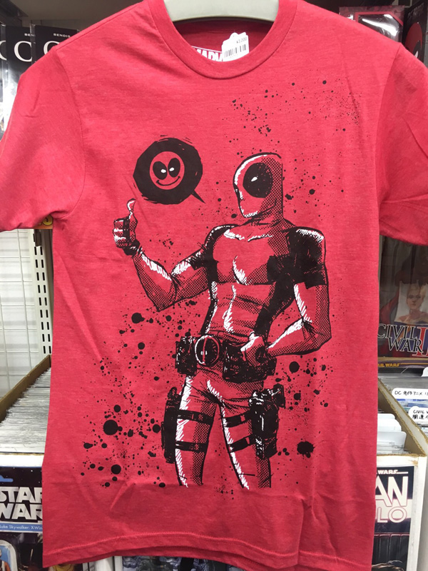 デッドプールTシャツ赤.jpg