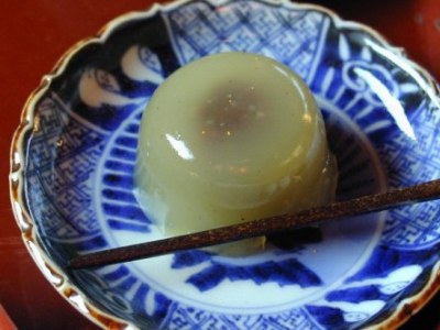 お茶入り水饅頭
