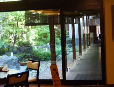旅館のラウンジ