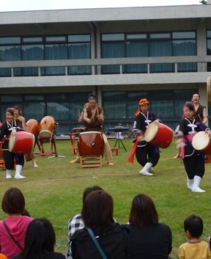 琉球國祭り太鼓と寧鼓座とのコラボレーション