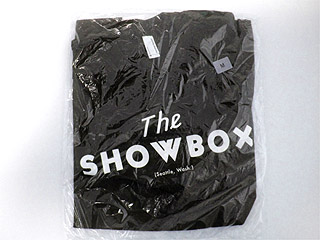 SHOWBOX_T_SHIRT_01