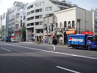 PEPSI_HIKKI_JINGUMAE