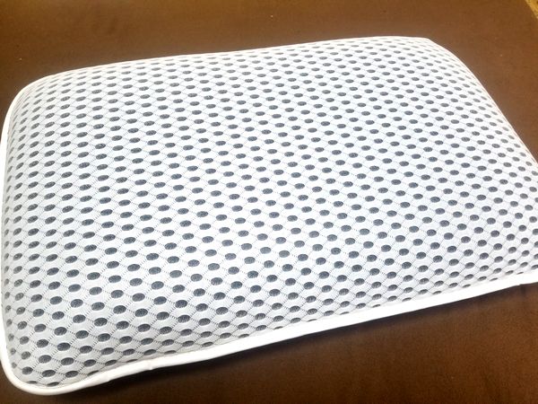 父の日のプレゼント汗かきの人にオススメ寝具。暑さ対策&丸洗いできる、高さを変えられる涼しい多機能枕(固め)