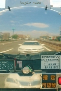 映り込み in タンクローリー