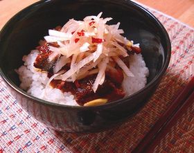 納豆とサンマの蒲焼丼
