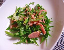 葉にんにくのツナ和え