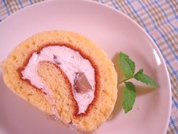 栗ロールケーキ