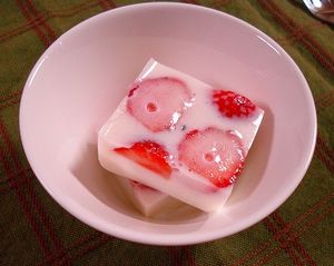 イチゴ牛乳寒