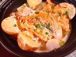 タジンのキャベツステーキ