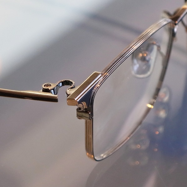 999.9 Review”S-961T（S-960T series）”】 | 999.9 selected by