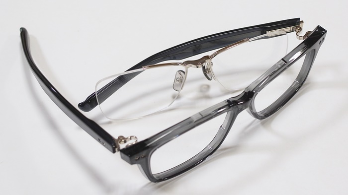 999.9 フォーナインズ NPI-01 ダブルフロント プラスチックフレーム インジェクション成型＋ダブルフロント構造の新たな展開。999.9 「NPI-01」