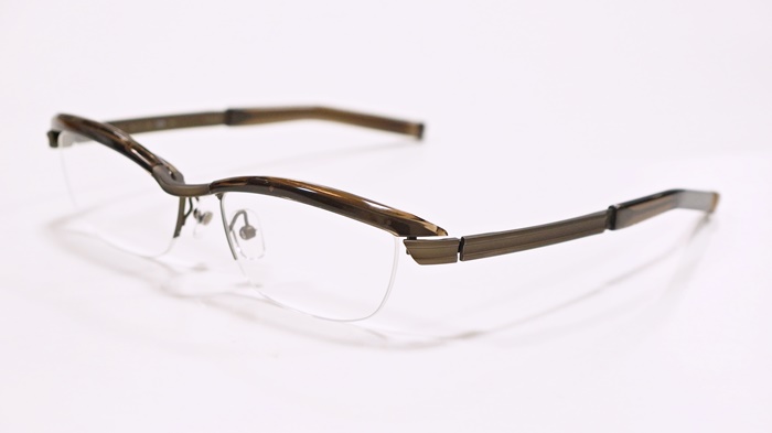 999.9眼鏡ケースベージュ・スエード調バーガンディ　レア　高級フォーナインズ 999.9眼鏡ケースベージュ・スエード調バーガンディ レア 高級