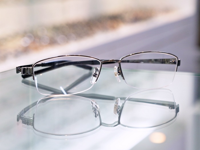 【値下げ】999.9 フォーナインズ　S-860T チタン FOURNINES（スノーボードウェア） 美品 999.9 フォーナインズ メガネ