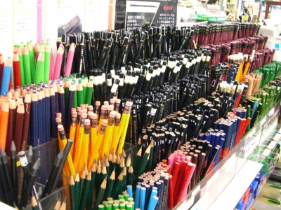 鉛筆売り場